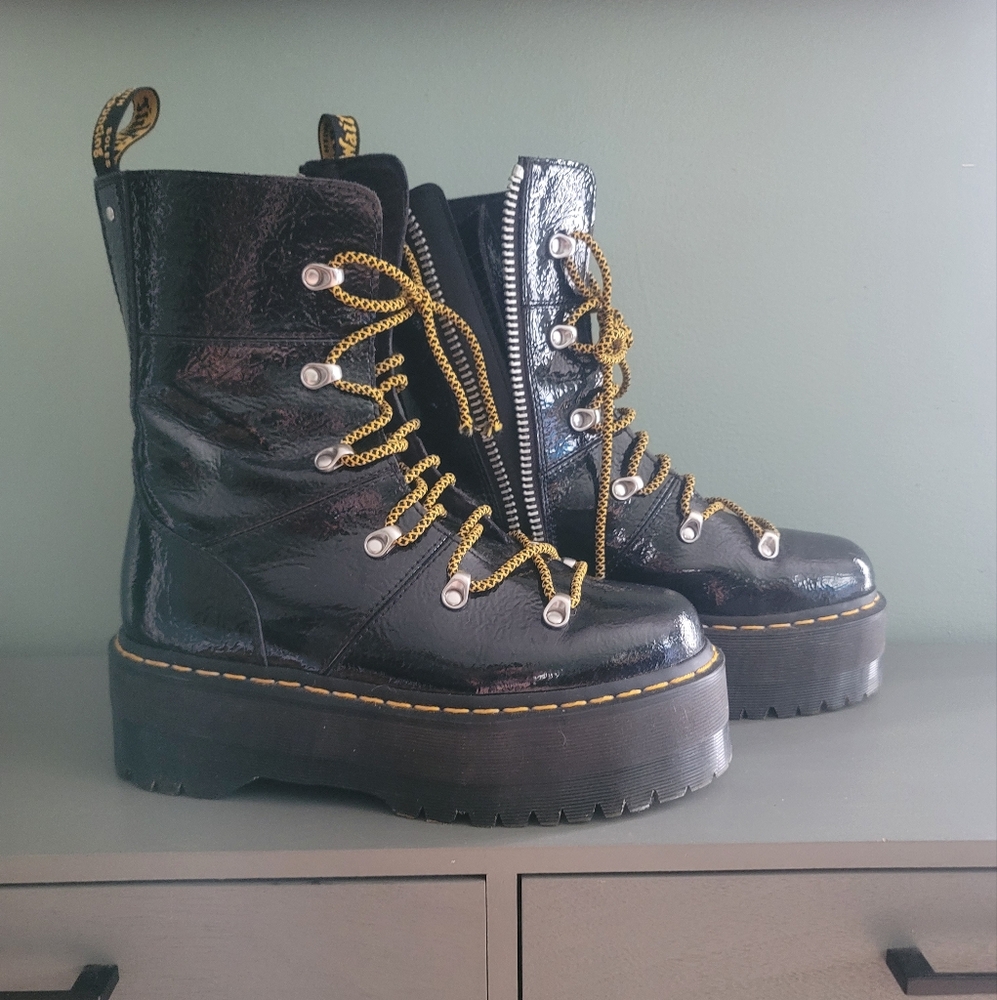 GHILANA Xl Dr. Martens